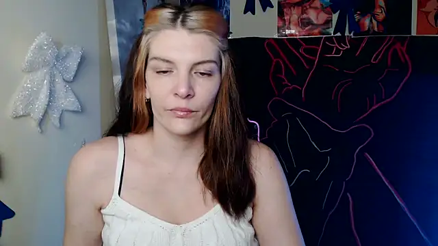 VanessaRey  online show from March 11, 7:25 am