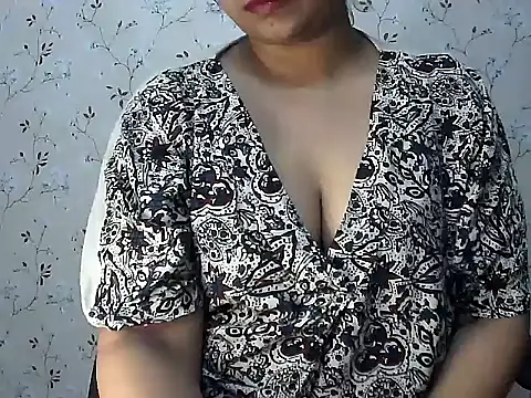 Snapshot of sonali4 chatting on September 10, 2:39 pm sonali4 online show from September 10, 2:39 pm