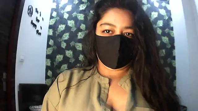Snapshot of sonali4 chatting on June 2, 11:01 am sonali4 online show from June 2, 11:01 am