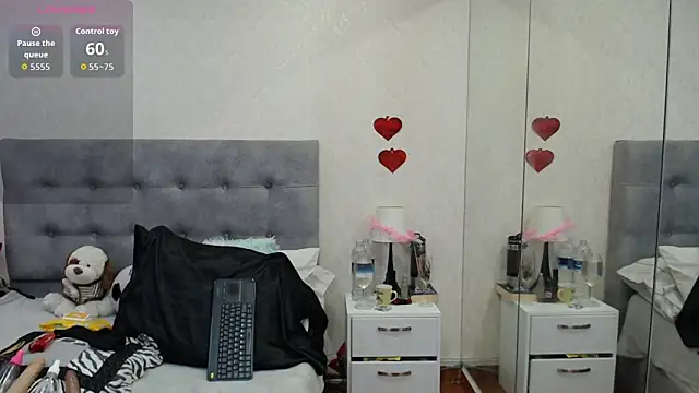 ScarlettGreen  online show from March 3, 11:27 am