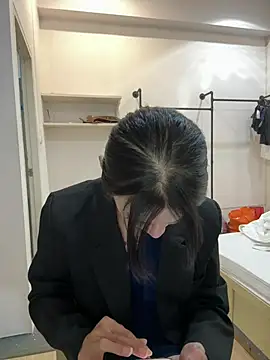 Snapshot of Rainbow-sweet chatting on February 12, 4:02 pm Rainbow-sweet online show from February 12, 4:02 pm