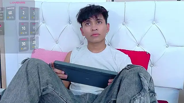 Ethan Westt online show from November 22, 9:03 pm