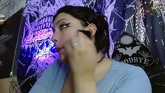 Snapshot of mikaskullcs chatting on September 27, 4:28 am mikaskullcs online show from September 27, 4:28 am