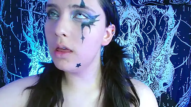 Snapshot of mikaskullcs chatting on October 4, 5:38 am mikaskullcs online show from October 4, 5:38 am