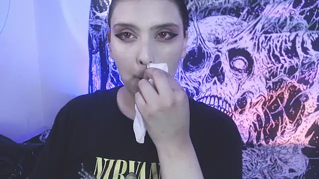 mikaskullcs online show from April 1, 10:29 pm