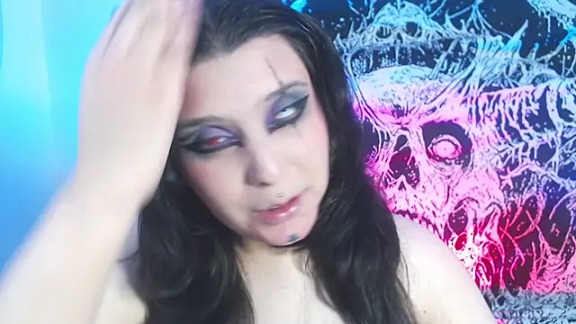 mikaskullcs online show from April 19, 7:05 pm