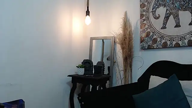 Snapshot of GagingZhara chatting on October 10, 12:15 pm GagingZhara online show from October 10, 12:15 pm