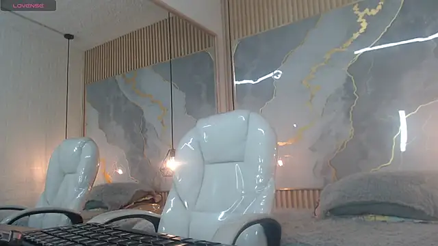 nei girl online show from December 15, 11:36 am