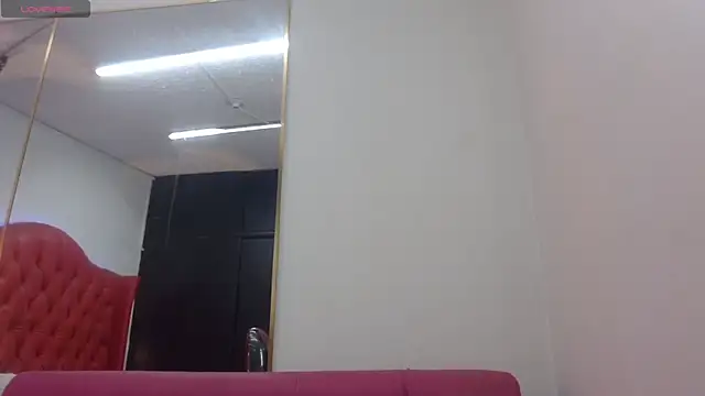 nei girl online show from April 8, 11:54 am