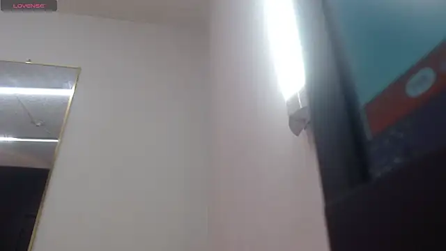 nei girl online show from April 10, 11:48 am