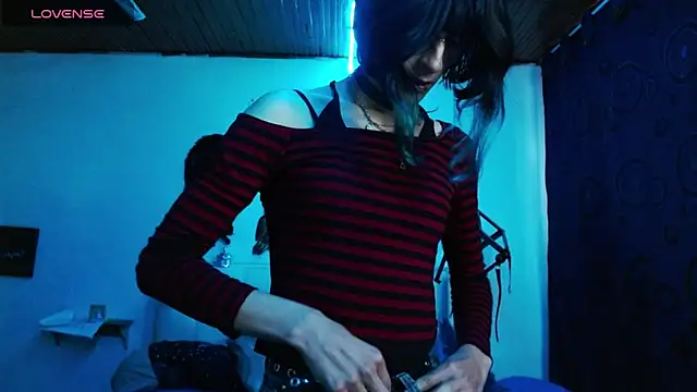 Snapshot of goth_minerva chatting on September 9, 1:43 pm goth minerva online show from September 9, 1:43 pm