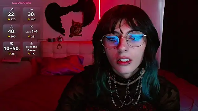 Snapshot of goth_minerva chatting on September 16, 1:45 pm goth minerva online show from September 16, 1:45 pm