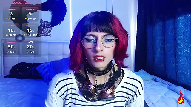 Snapshot of goth_minerva chatting on October 1, 1:50 pm goth minerva online show from October 1, 1:50 pm