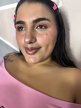 Snapshot of Hanna_maddy chatting on March 23, 5:43 am Hanna maddy online show from March 23, 5:43 am