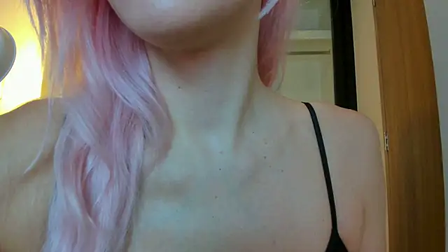  Miss Valentina  online show from March 7, 3:53 pm