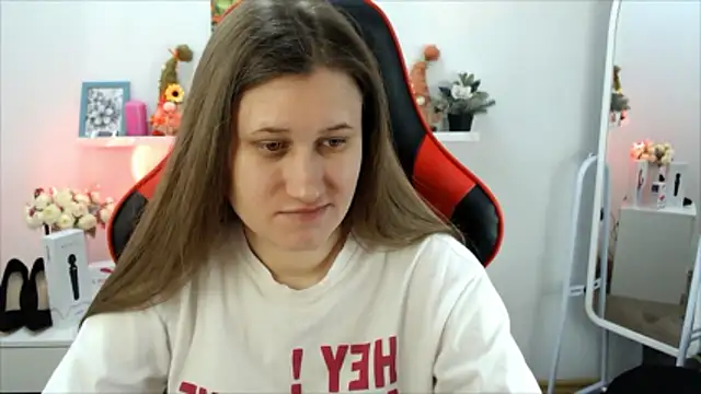 Lucky Lana online show from January 19, 3:21 am