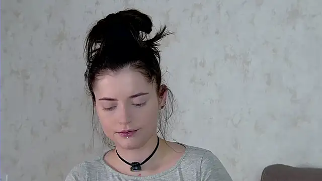 AshleyD  online show from March 13, 2:01 pm