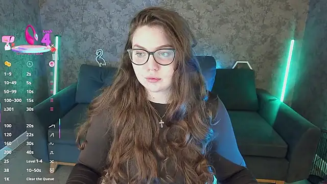 LuxSopphia online show from March 15, 8:04 pm