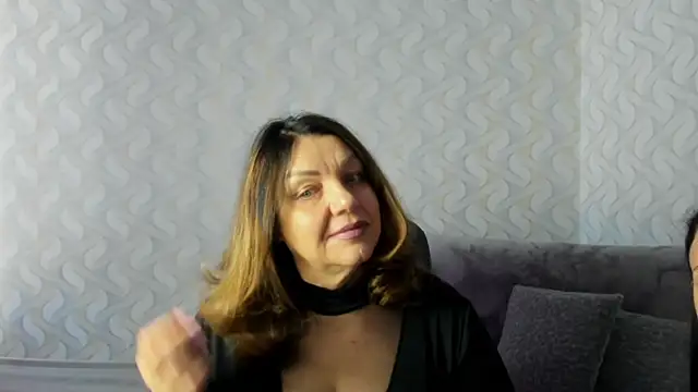 Snapshot of Nika_Light chatting on March 20, 11:49 am Nika Light online show from March 20, 11:49 am