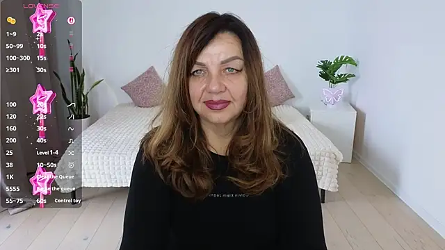 Snapshot of Nika_Light chatting on October 17, 10:18 am Nika Light online show from October 17, 10:18 am