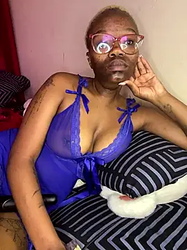 YummyMelanin117 online show from January 7, 12:51 pm