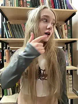 bambi lu online show from March 23, 7:51 pm