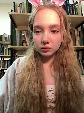 bambi lu online show from April 5, 10:29 pm