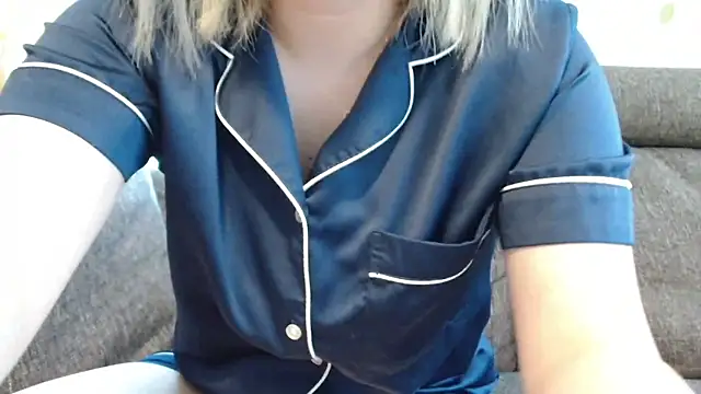 saratannn online show from October 15, 11:49 pm