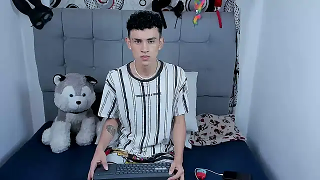 jeims hotboy online show from September 25, 12:47 am