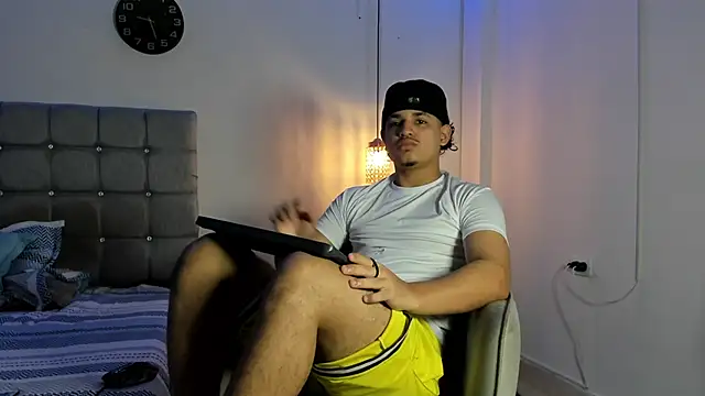 samxx muscle online show from October 4, 12:58 pm