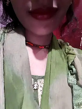 Snapshot of Eshwari_Chopra chatting on November 13, 3:27 am Eshwari Chopra online show from November 13, 3:27 am