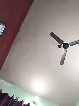 Snapshot of Eshwari_Chopra chatting on November 13, 5:12 pm Eshwari Chopra online show from November 13, 5:12 pm