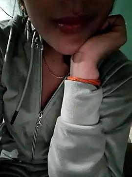 Snapshot of Eshwari_Chopra chatting on December 16, 6:02 pm Eshwari Chopra online show from December 16, 6:02 pm