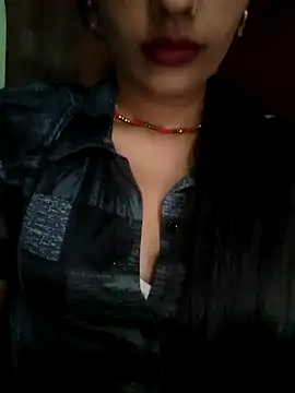 Snapshot of Eshwari_Chopra chatting on May 1, 2:38 am Eshwari Chopra online show from May 1, 2:38 am