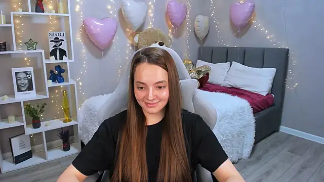 MelanieAlves online show from February 22, 1:20 pm