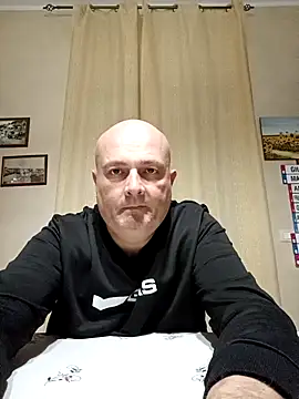 Alexis Bull online show from December 21, 10:39 pm