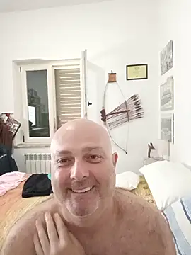 Alexis Bull online show from May 26, 10:22 am