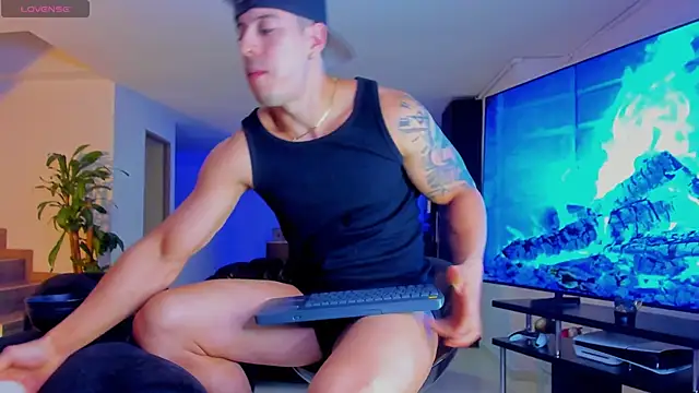 Lukas Green online show from April 10, 7:46 am