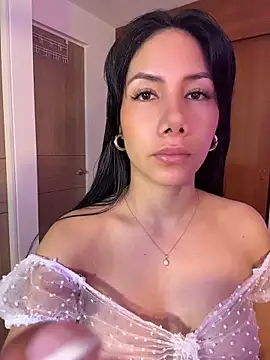 ArianaReynoldss online show from May 25, 9:59 am