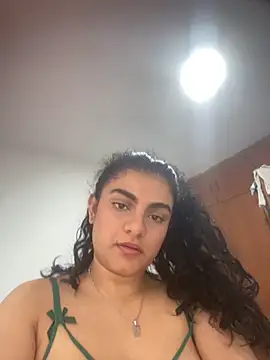 Snapshot of carlafox05 chatting on November 5, 2:06 pm carlafox05 online show from November 5, 2:06 pm