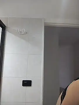 carlafox05 online show from February 2, 10:19 pm