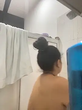 carlafox05 online show from April 5, 2:03 pm