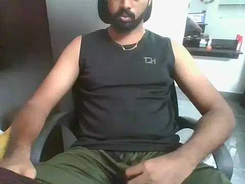 lovelyakash69 online show from February 3, 8:08 am