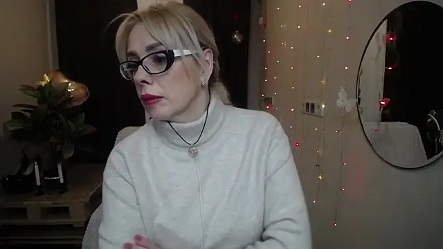 KatrinaCharm online show from March 21, 4:29 pm