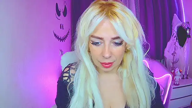 KatrinaCharm online show from November 1, 7:10 am