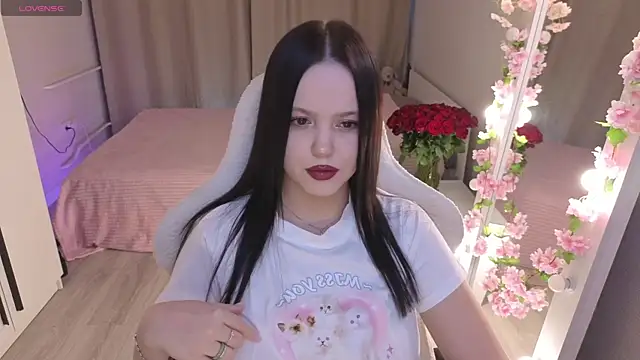 Betty  Davvis online show from January 13, 1:16 pm