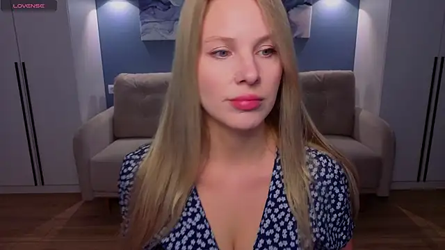 Snapshot of MelanieBennett chatting on May 5, 6:32 am MelanieBennett online show from May 5, 6:32 am