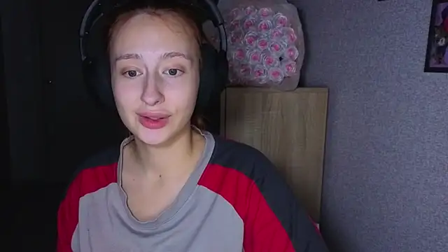 Snapshot of kristi_ginger chatting on September 14, 1:49 am kristi ginger online show from September 14, 1:49 am