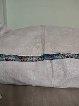 Desi Bhabi 01 online show from October 16, 3:40 am