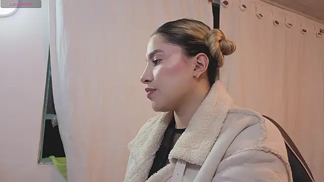 saaya tay online show from March 20, 3:11 am